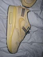 Travis Scott x Nike Air Max 1 Saturn Gold, Bruin, Nike, Ophalen of Verzenden, Sneakers of Gympen