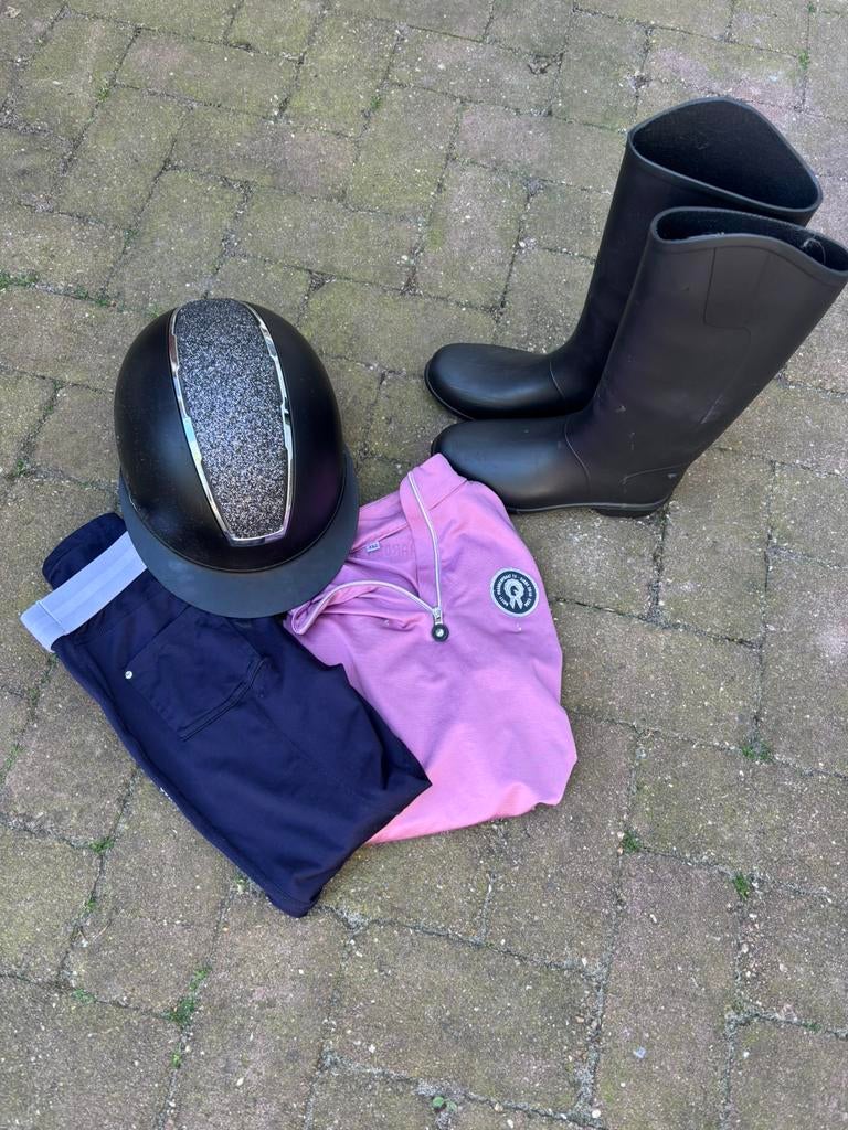 Paardrij kleding/laarzen/cap, Dieren en Toebehoren, Paardrijkleding, Ophalen of Verzenden, Zo goed als nieuw, Dressuur, Schoeisel