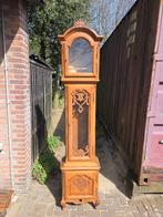 Klokkenkast, Ophalen