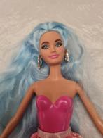 Barbie Fashionista met blauw haar - Nieuwstaat Mattel, Ophalen of Verzenden, Zo goed als nieuw, Barbie