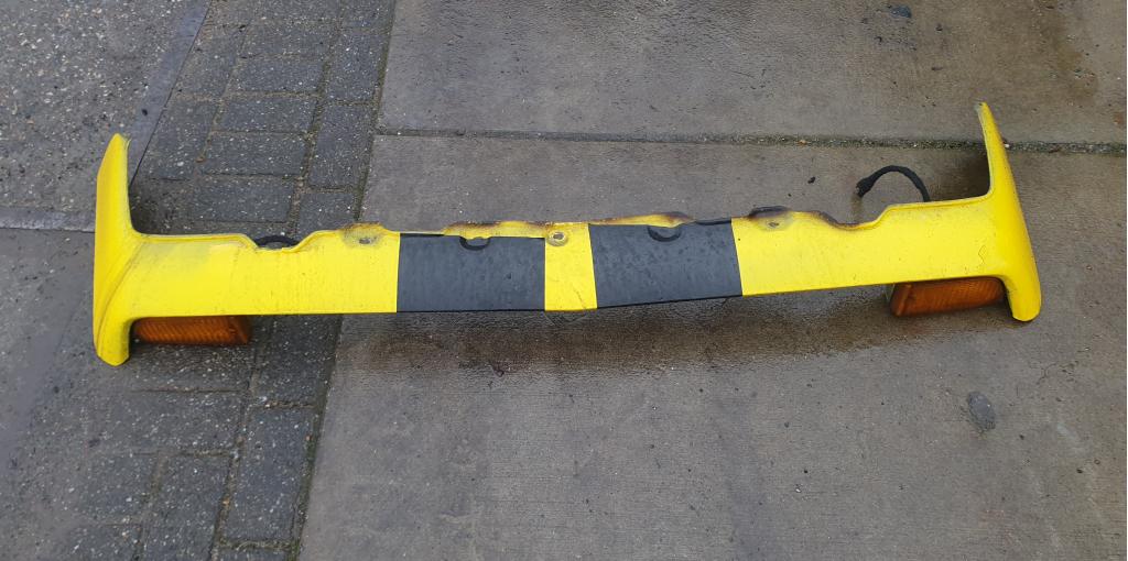 Ford Mustang front valance 1971-1972, Gebruikt, Ford motor company, Ford USA, P.O. Box 6248, Dearborn, MI 48126