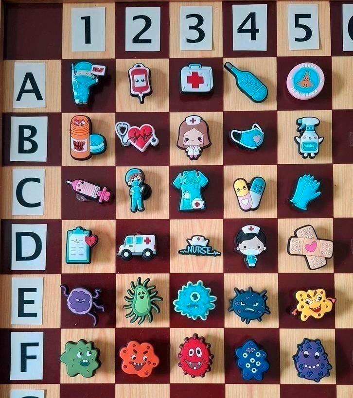 17 : Ziekenhuis & Bacteriën Schoenbedels Pins v/d Crocs, Verzamelen, Speldjes, Pins en Buttons, Nieuw, Transport, Ophalen of Verzenden