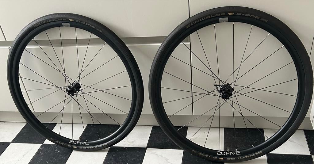 Nieuwe Hope 20FIVE wielset met Schwalbe G-One band, Fietsen en Brommers, Fietsonderdelen, Nieuw, Wiel, Aluminium, Racefiets, Ophalen