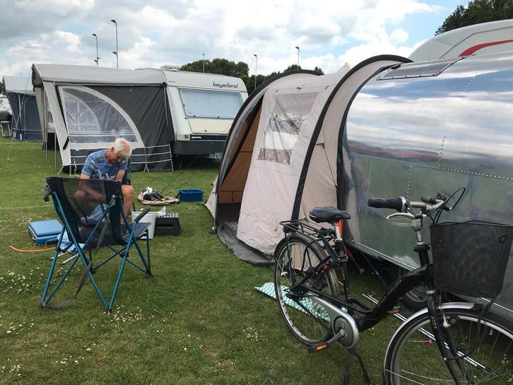 Compacte caravan met zonnepaneel lichtgewicht, Caravans en Kamperen, Caravans, Particulier, tot en met 2, 500 - 750 kg, Overige