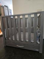 TWF box met lades, 2 boxkleden en boxomrander, Ophalen, Gebruikt, In hoogte verstelbaar