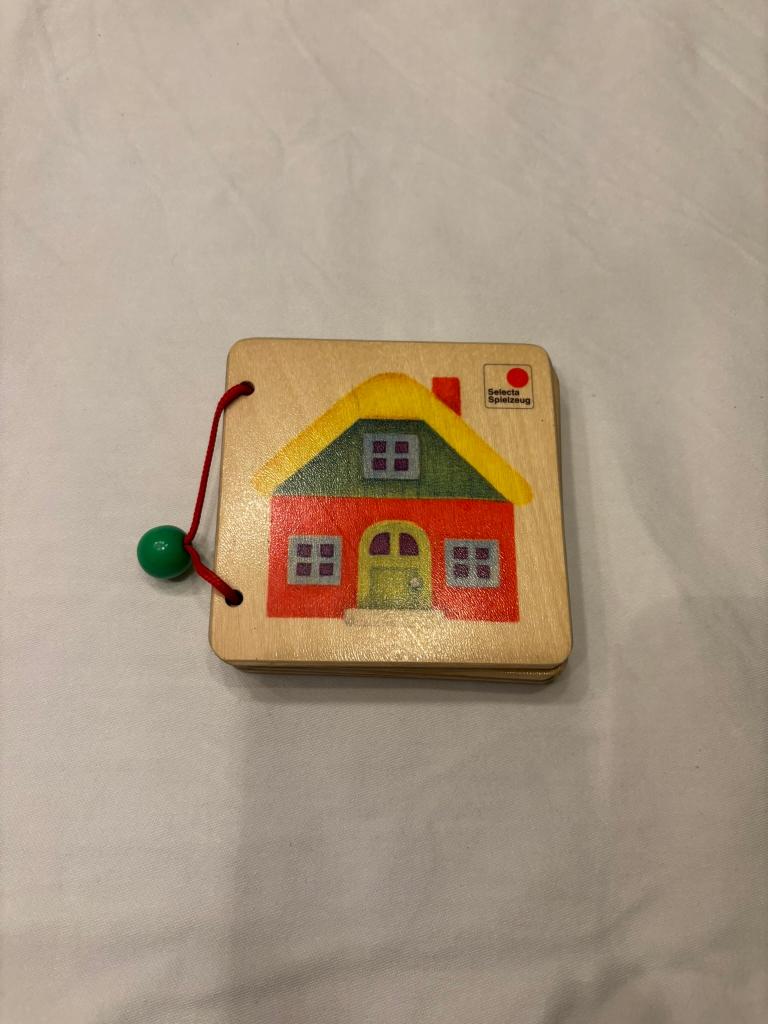 Selecta houten boekje voor baby’s of peuters goede staat!, Kinderen en Baby's, Speelgoed | Houten speelgoed, Ophalen of Verzenden