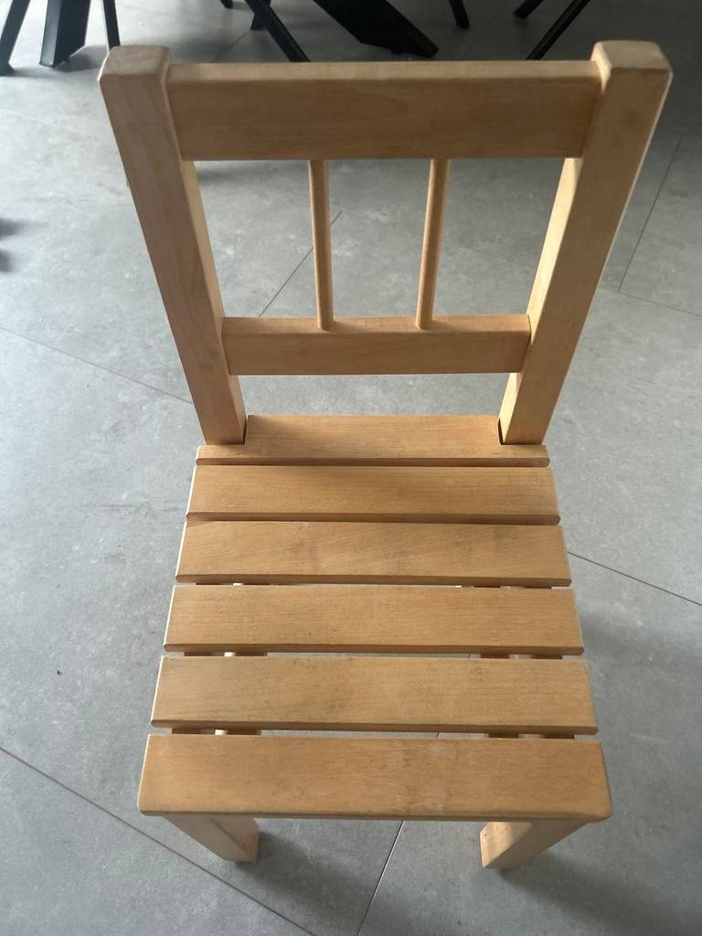 Houten kinderstoel - Stevig en goed onderhouden, Kinderen en Baby's, Kinderstoelen, Ophalen of Verzenden, Gebruikt, Overige typen
