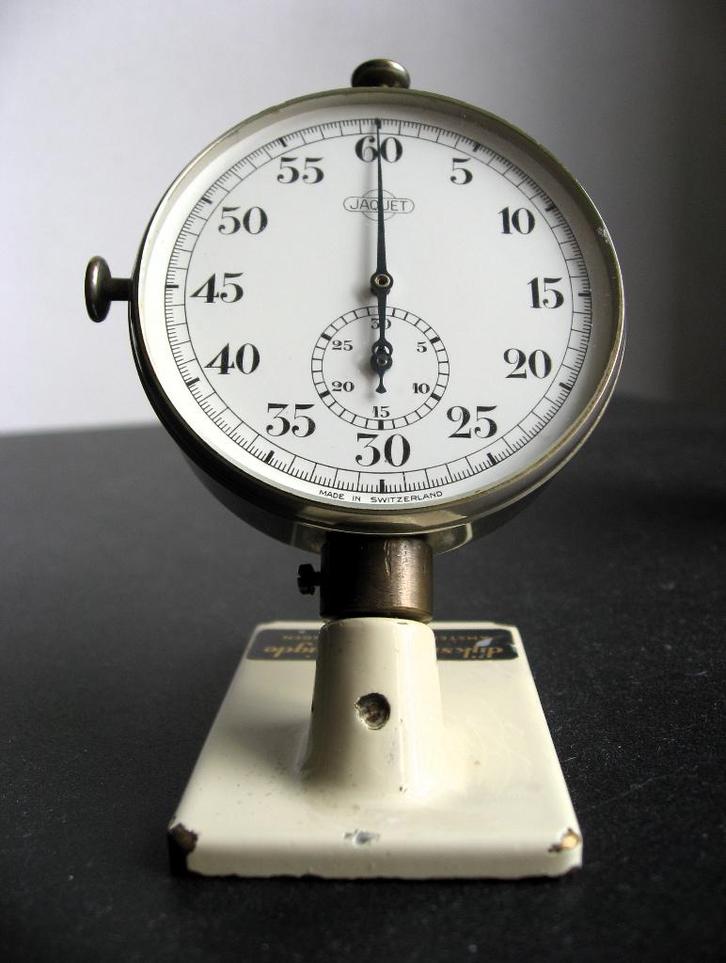 Zwitserse tafel stopwatch op standaard jaren 40/50, Antiek en Kunst, Antiek | Gereedschap en Instrumenten, Ophalen of Verzenden