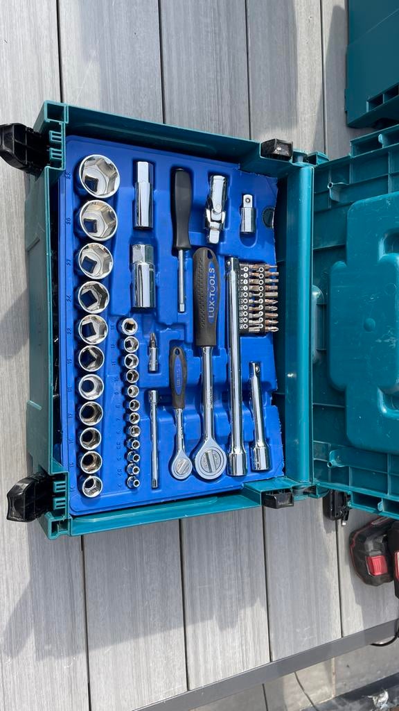 Doppenset in Makita koffer, Doe-het-zelf en Verbouw, Gereedschap | Handgereedschap, Ophalen, Gebruikt
