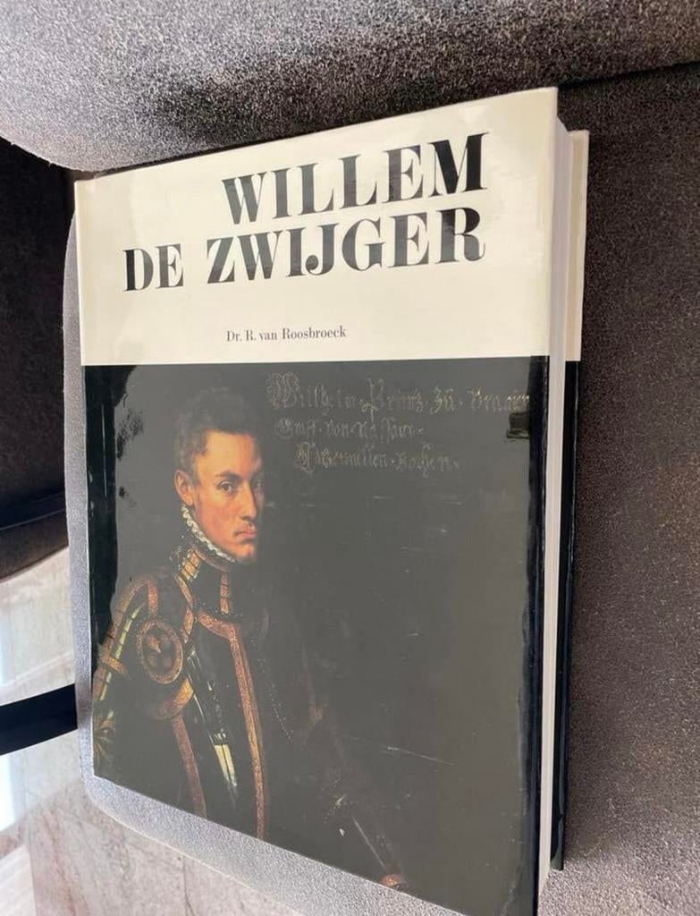 Willem de Zwijger, Graaf van Nassau, Prins van Oranje., Boeken, Ophalen, Zo goed als nieuw