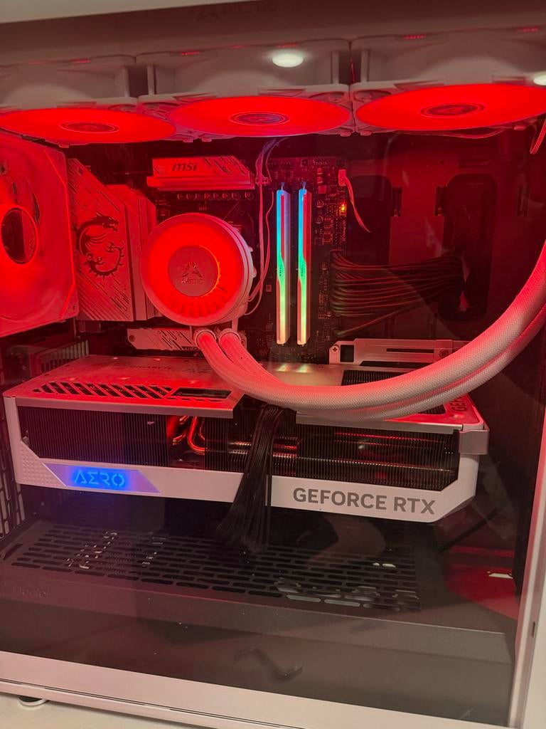 Zo goed als nieuwe Gaming PC R5 7600, RTX 4080 Super wit, 32 GB, Ophalen of Verzenden, Zo goed als nieuw, Gaming