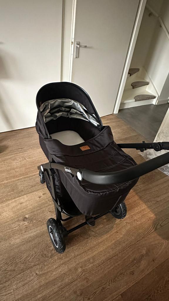 Lionelo kinderwagen, Gebruikt, Met reiswieg, Ophalen, Kinderwagen