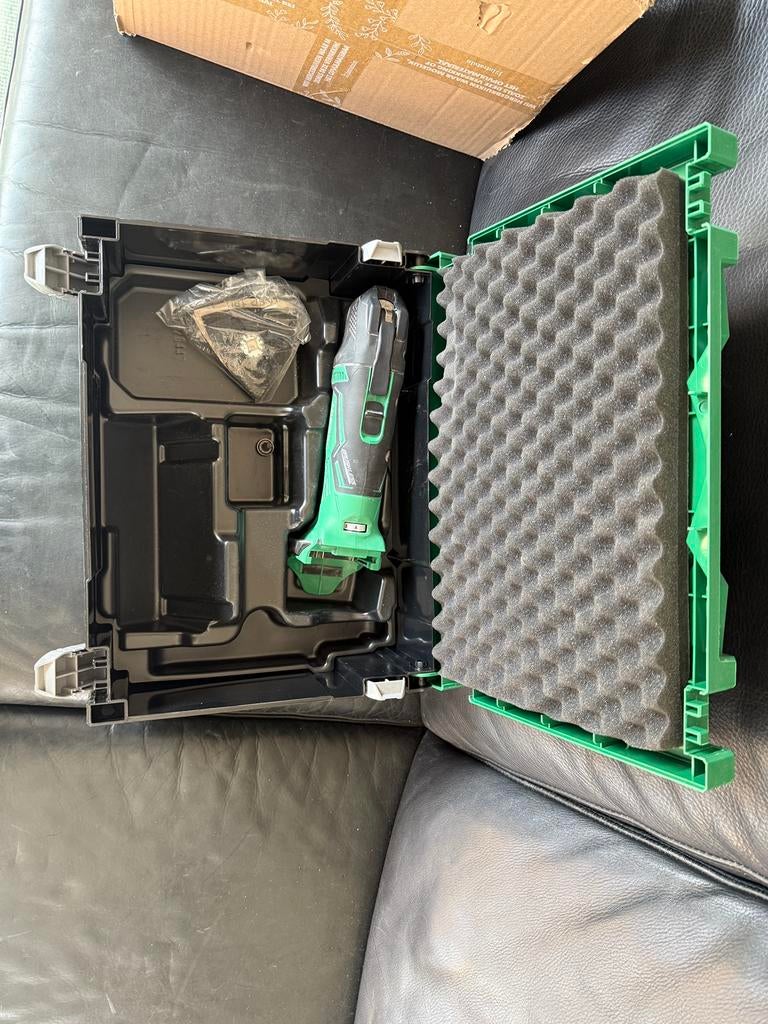 Hikoki CV18DBL Multitool, Doe-het-zelf en Verbouw, Minder dan 30 mm, Gebruikt, Overige typen, Ophalen of Verzenden