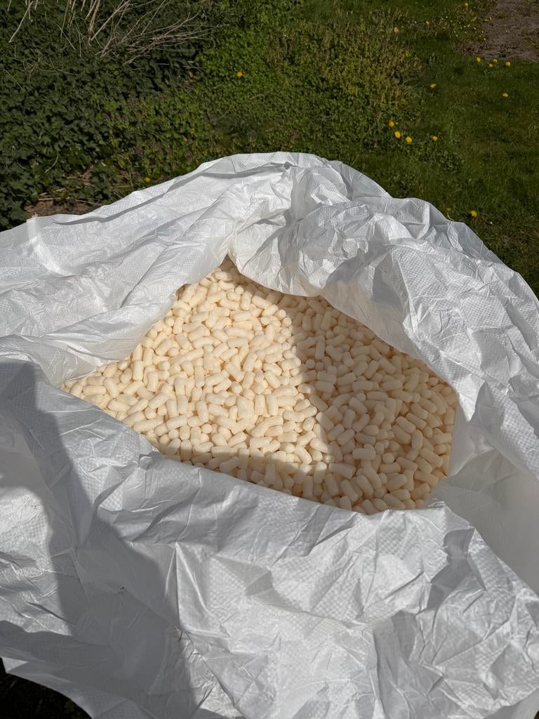 Biologisch Afbreekbare Opvulchip Gratis af te halen, Zakelijke goederen, Partijgoederen en Retail | Verpakking en Verzending, Ophalen