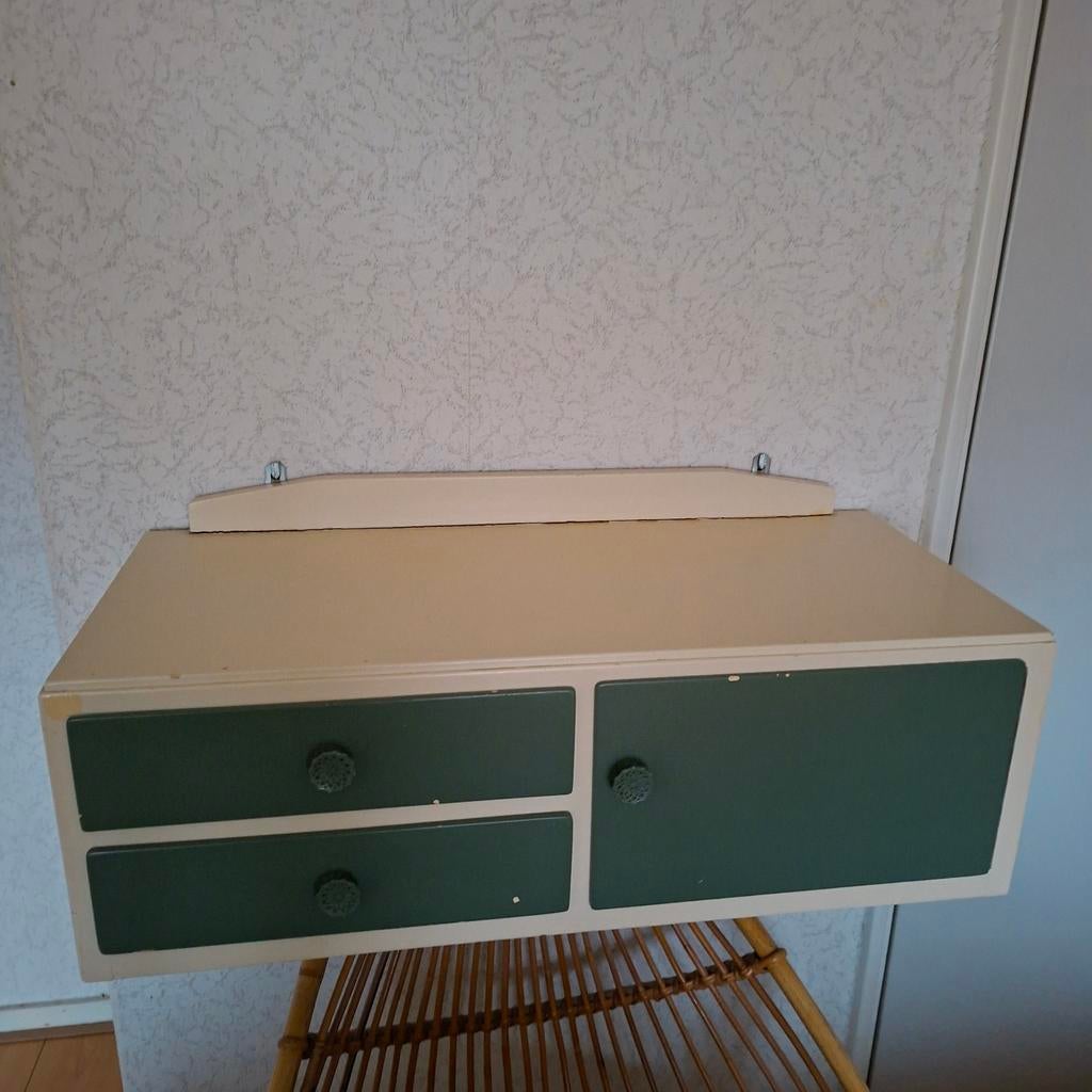 Oud hangkastje brocante/vintage, Ophalen