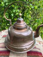 partij antieke koperen voorwerpen afkomstig uit inboedels., Ophalen