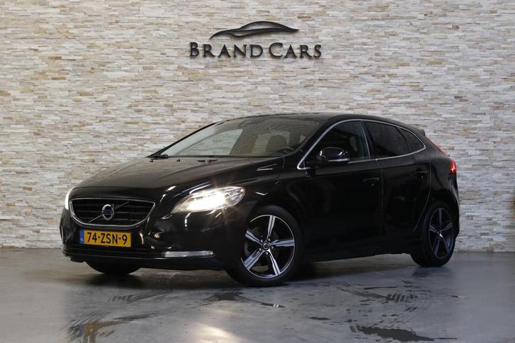 Volvo V40 1.6 T3 Momentum | CAMERA | NAVI | KEYLESS | 17" R, Auto's, Volvo, Bedrijf, Te koop, V40, ABS, Achteruitrijcamera, Airbags