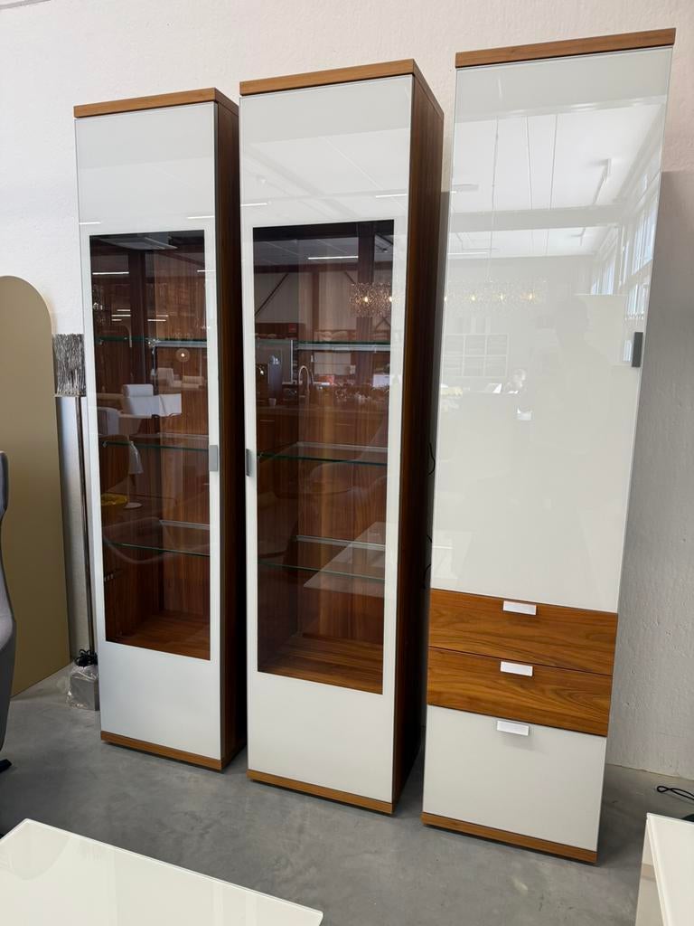 Hulsta wandkast Glas Noten hout Design Kast Servieskast, Hulsta, Nieuw, Ophalen of Verzenden, Glas