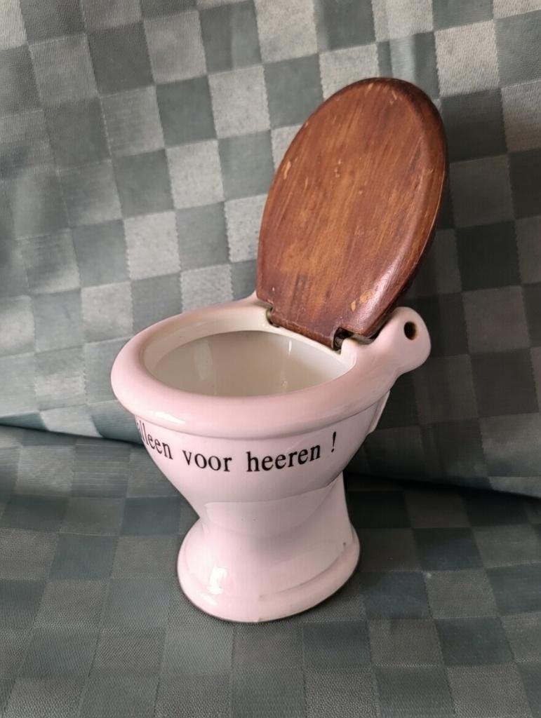 Vintage asbak wc-potje miniatuur van porselein houten deksel, Antiek en Kunst, Ophalen of Verzenden