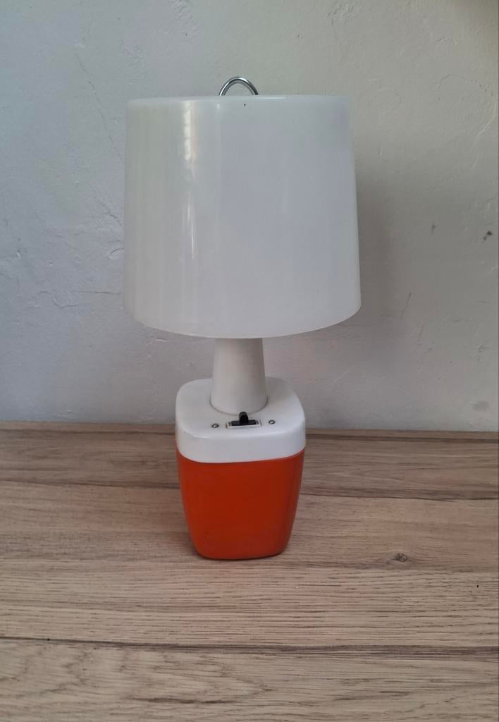 Vintage oranje kampeer lamp., Ophalen of Verzenden, Zo goed als nieuw, Minder dan 50 cm