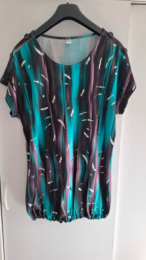 T shirt maat 42, Ophalen of Verzenden, Zo goed als nieuw, Maat 42/44 (L), Korte mouw