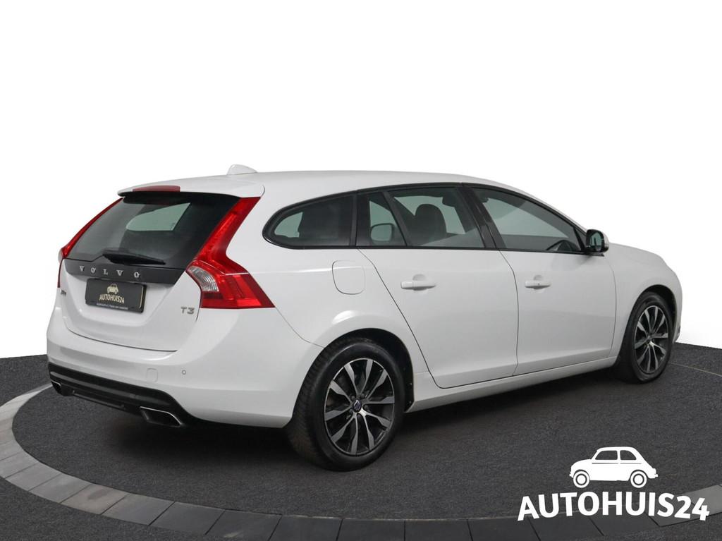 Volvo V60 2.0 T3 Polar+ Dynamic XENON|PDC|STOELVERW|LEDER|NL, Auto's, Volvo, Gebruikt, 4 cilinders, 1969 cc, Wit