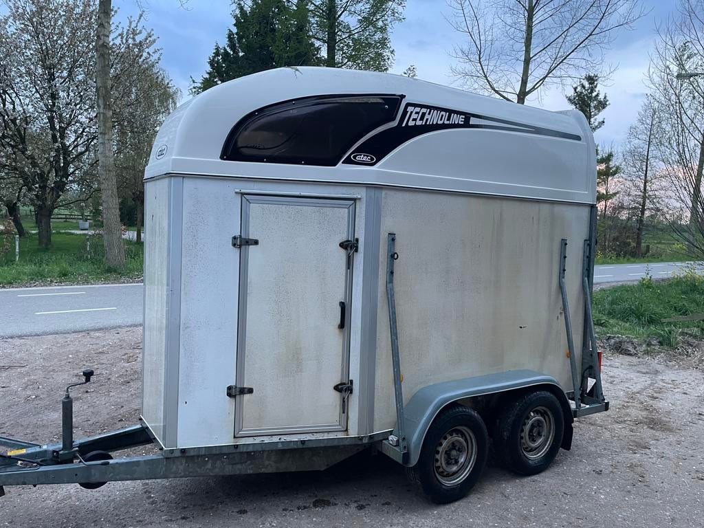 Atex 1,5 paardentrailer, Dieren en Toebehoren, Paarden en Pony's | Trailers en Aanhangwagens, Ophalen of Verzenden, Gebruikt, Hout
