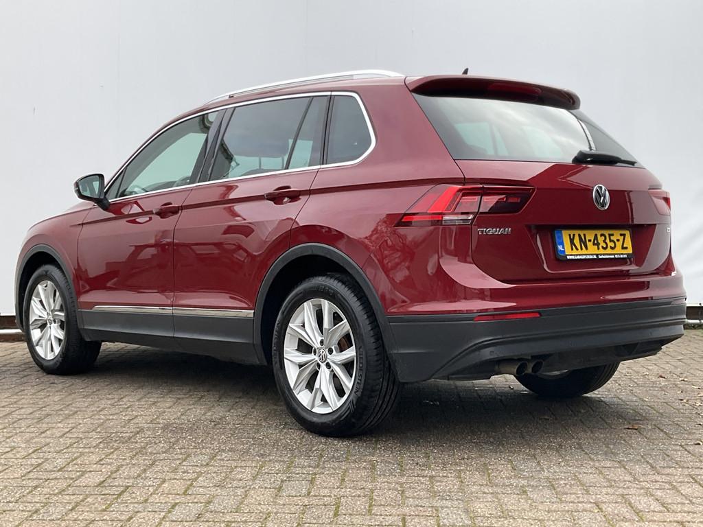 Volkswagen Tiguan 1.4 TSI 126pk DAB Pano.dak Adapt.Cruise Ho, Auto's, Voorwielaandrijving, Gebruikt, Euro 6, 4 cilinders