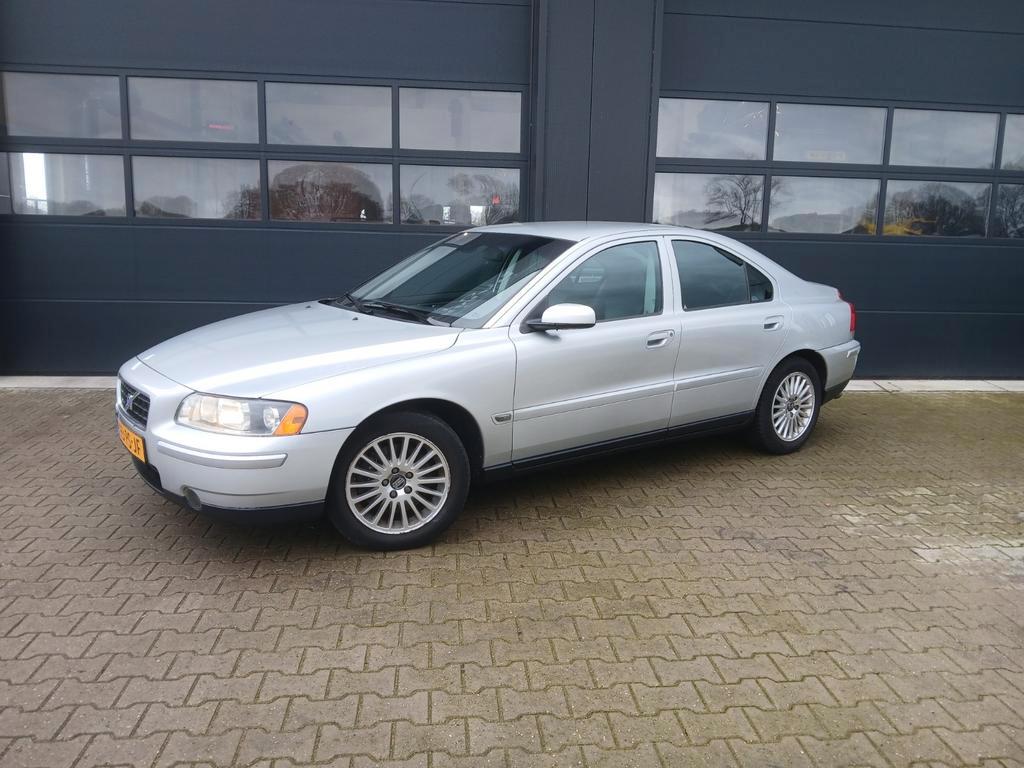 Volvo s60 2.0 turbo bj 2004