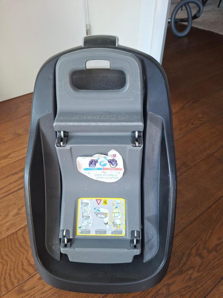 Maxi-Cosi complete set: base, autostoel & kinderstoel, Gebruikt, Ophalen of Verzenden, 0 t/m 13 kg, Maxi-Cosi
