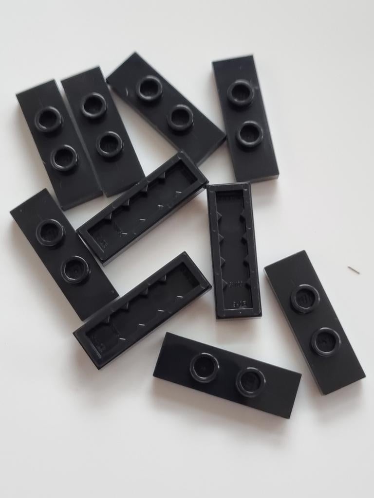 10 nieuwe lego tegels 1x3 w.knob zwart, Ophalen of Verzenden, Nieuw, Losse stenen, Lego