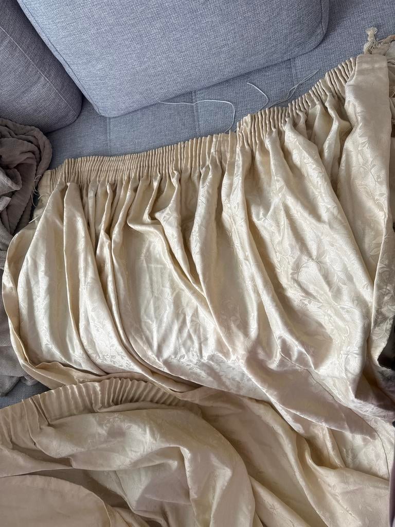 Crèmekleurige gordijnen met bloemmotief, Ophalen, Gebruikt, 100 tot 150 cm, Crème