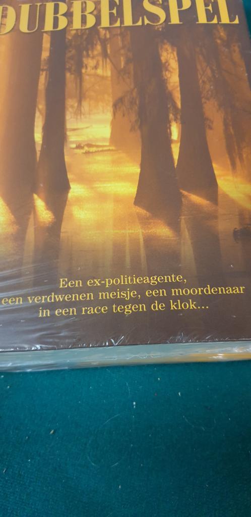boek dubbelspel, tami hoag nieuw, Boeken, Ophalen of Verzenden