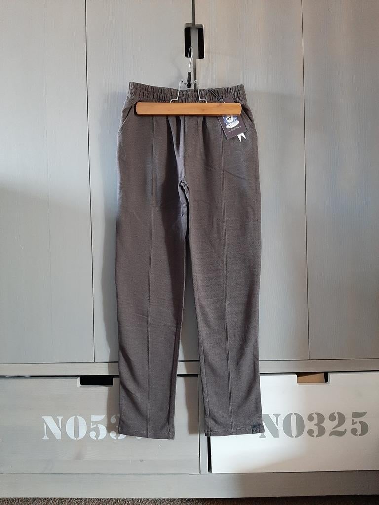 Z8 Lewis chino broek sweatpant maat 140 Nieuw!, Kinderen en Baby's, Kinderkleding | Maat 140, Broek, Z8, Nieuw, Ophalen of Verzenden
