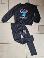 NIEUW  Stitch Print >Meiden Setje 134 (9-10) Trui + Legging, Ophalen of Verzenden, Nieuw, Meisje