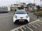 Toyota Aygo X 1.0 VVT-i MT Play, Auto's, Toyota, Gebruikt, 920 kg, 4 stoelen, Wit
