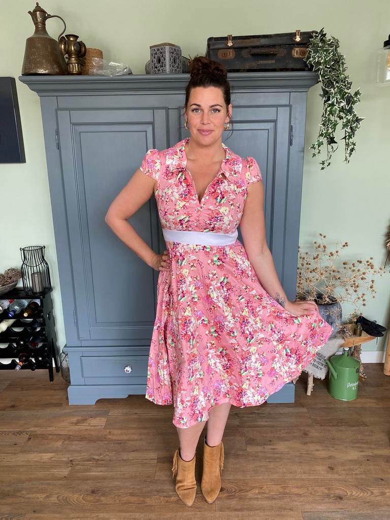 Jurk van Hearts & Roses in maat 36 t/m 46, Ophalen of Verzenden, Nieuw, Onder de knie
