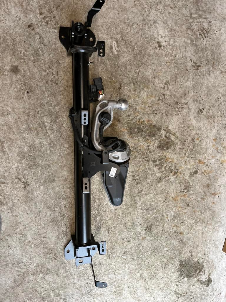 Elektrische wegklapbare zwenkbare trekhaak BMW 5 G60/G61, Auto-onderdelen, Ophalen of Verzenden