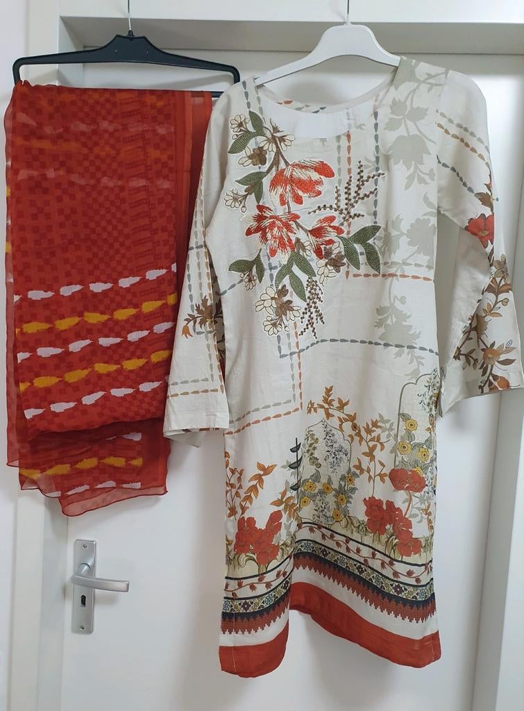 Maat XS Traditionele Indiase geborduurde Kurta met sjaal, Kleding | Dames, Onbekend, Ophalen of Verzenden, Zo goed als nieuw