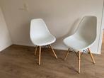 Set van 2 Witte Eames Stijl Stoelen, Huis en Inrichting, Stoelen, Gebruikt, Twee, Wit, Ophalen of Verzenden