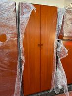 SET VAN 2 HOGE KANTOORKASTEN MET DEUREN, Ophalen, Gebruikt