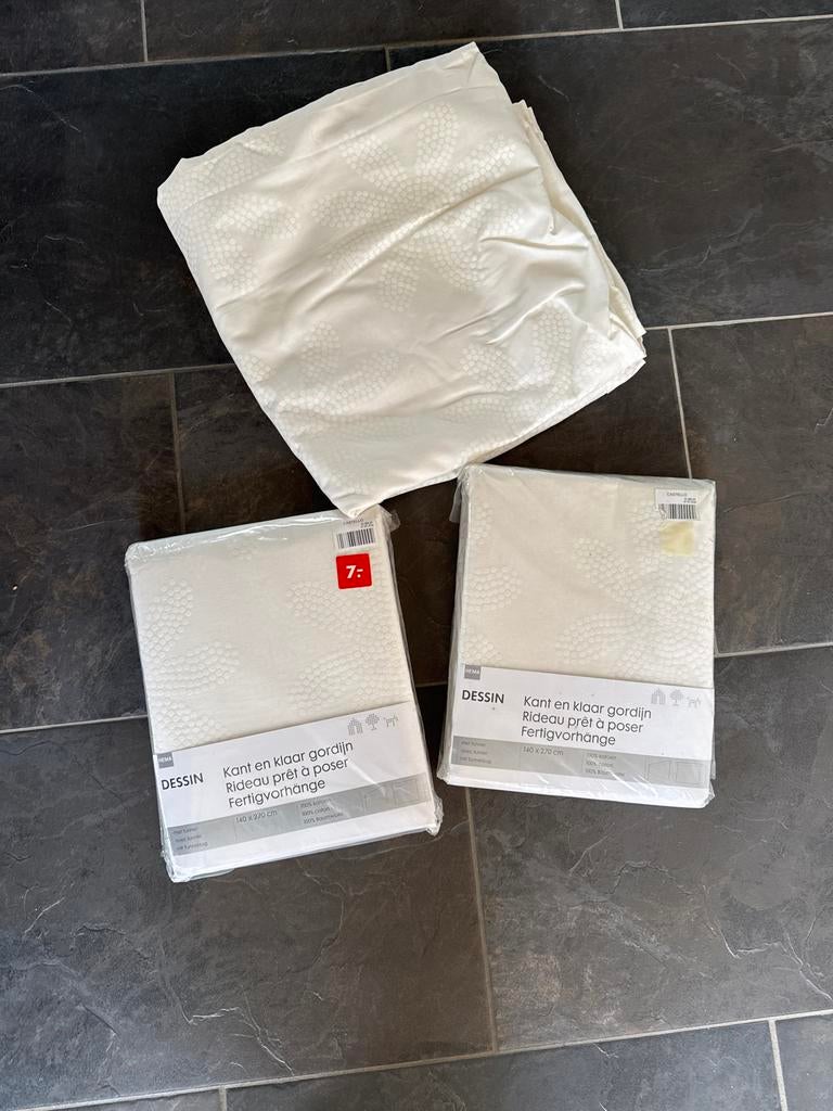 Gratis HEMA kant en klaar gordijn 140x270 cm, Ophalen, 100 tot 150 cm, 200 cm of meer, Wit