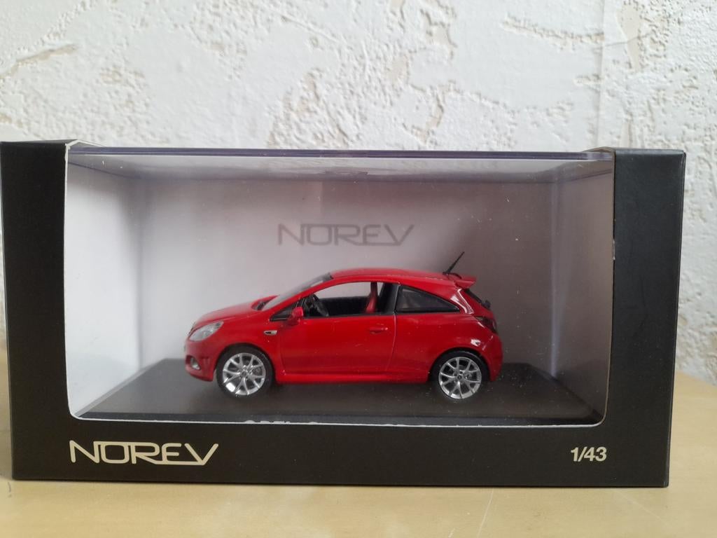 Opel Corsa D Opc Rood Norev 1:43 (incl ovp), Hobby en Vrije tijd, Modelauto's | 1:43, Ophalen of Verzenden, Zo goed als nieuw