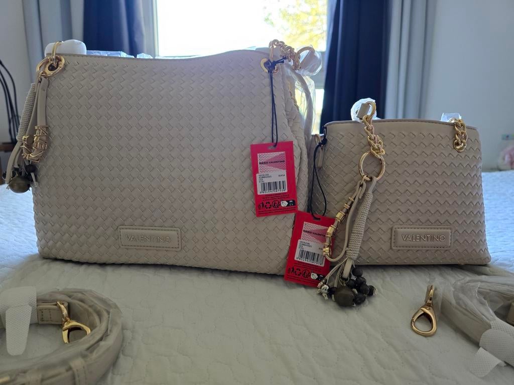 Nieuw! Valentino tas Gea Ecru groot, Ophalen of Verzenden, Nieuw, Schoudertasje
