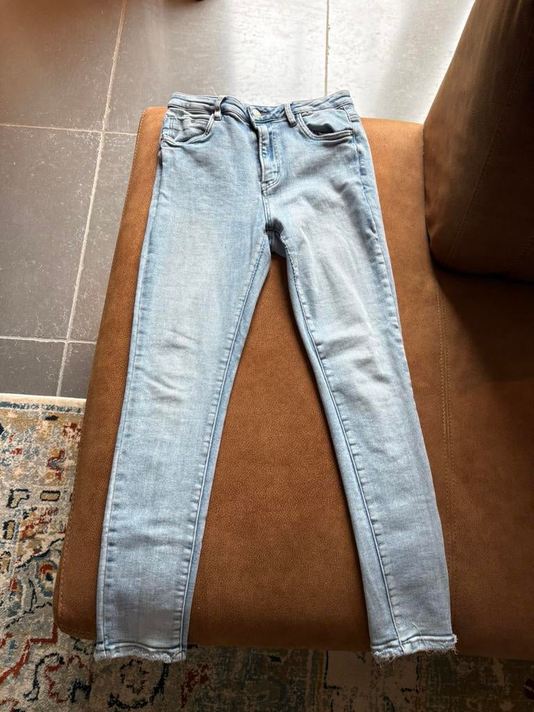 Queen Hearts jeans maat L, Ophalen of Verzenden, Zo goed als nieuw, Blauw, W28 - W29 (confectie 36)