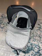 Jané Matrix reiswieg + Isofix base liggend zittend gebruiken, Overige merken, Ophalen of Verzenden, Zo goed als nieuw, Isofix