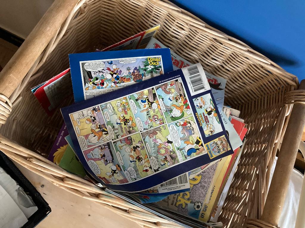 Bak Donald Ducks te koop, Gelezen, Walt Disney, Ophalen of Verzenden, Meerdere stripboeken