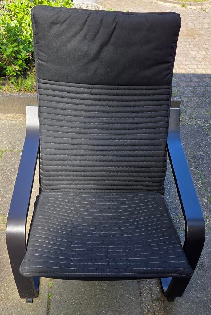 Ikea Poang stoel/fauteuil zwart met voetenbank, Huis en Inrichting, Ophalen, Gebruikt