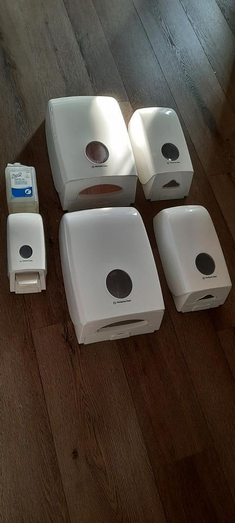 Kimberley-Clark dispensers, Ophalen of Verzenden, Gebruikt