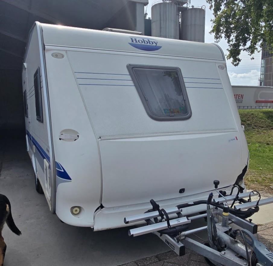 Gezocht: Voorkant / kap van Hobby Deluxe 460 caravan, Ophalen